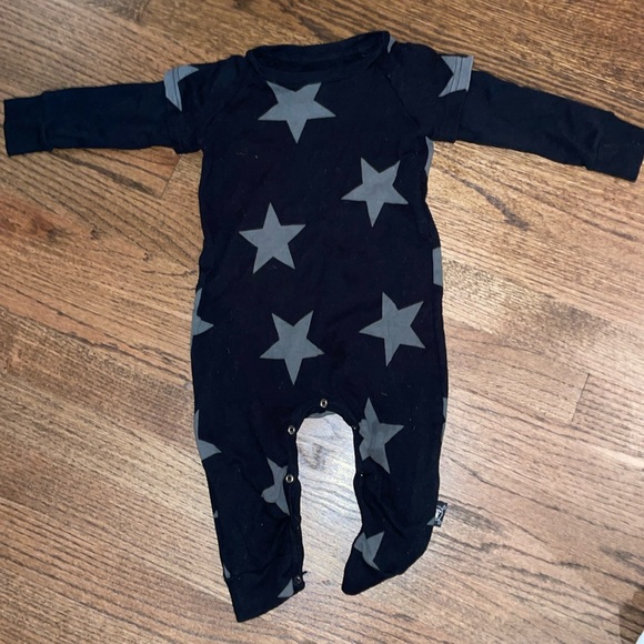 Excellent condition nununu star playsuit toddler black and grey starts - Picture 1 of 5